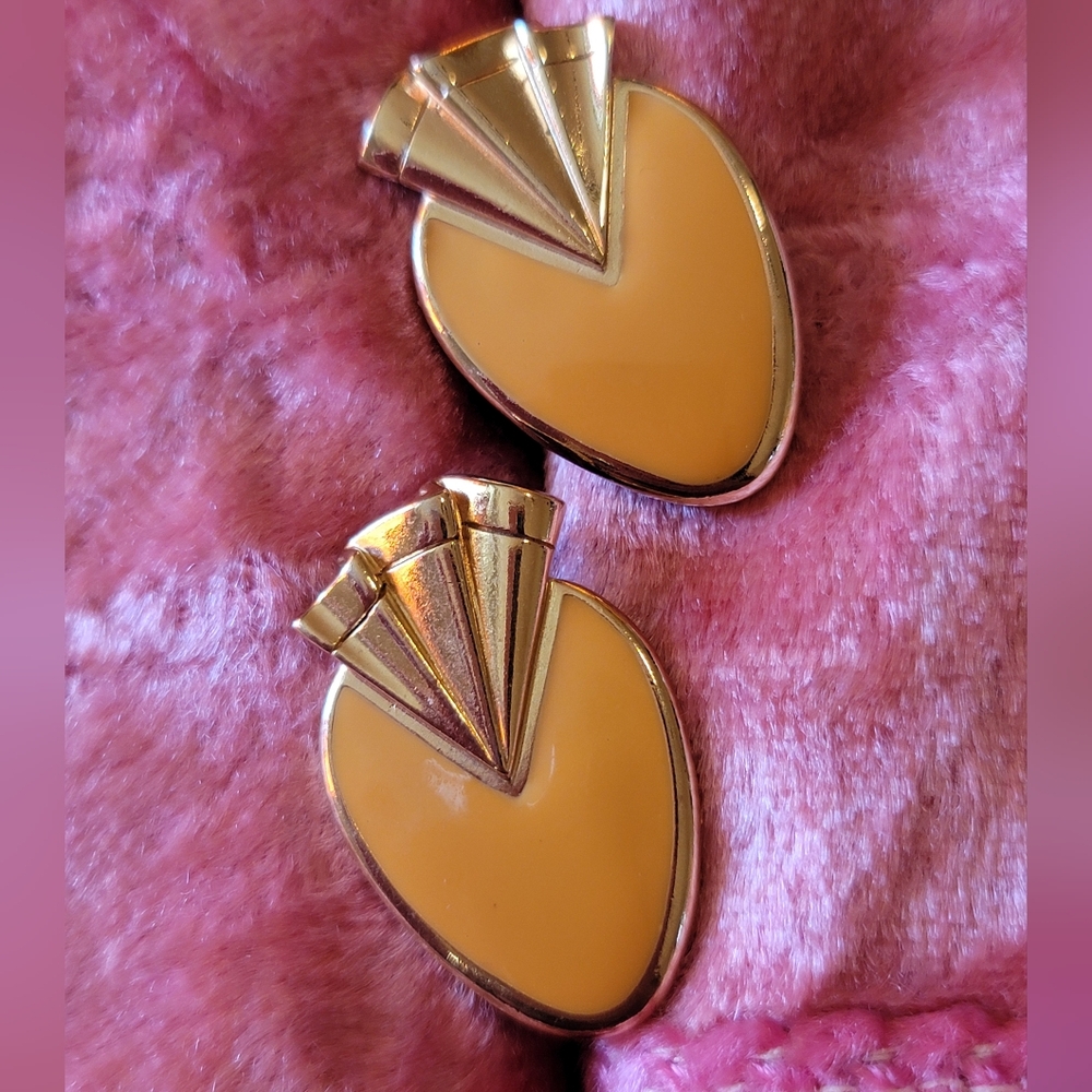 Avon- Vintage - Art Deco Style Peach Enamel  Earrings // Pierced